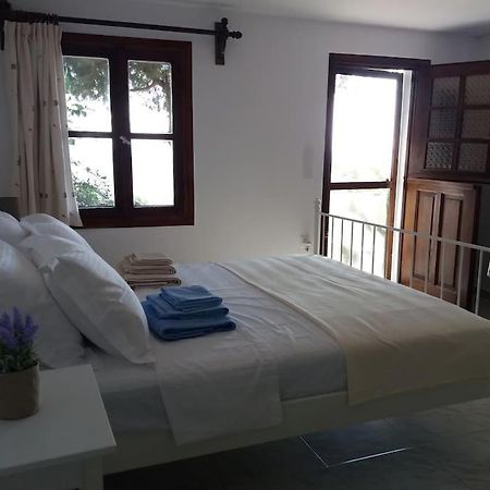 Grandpa Simos' Traditional Guest House Άγιος Ρομανός Εξωτερικό φωτογραφία